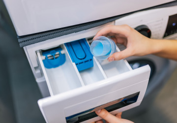 Oblíbený rituál praní dokáže nenápadně škodit. Oblíbený rituál praní dokáže nenápadně škodit.