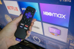 Chytré televize se z obyčejných vysílačů změnily v komplexní multimediální centra domácnosti.
