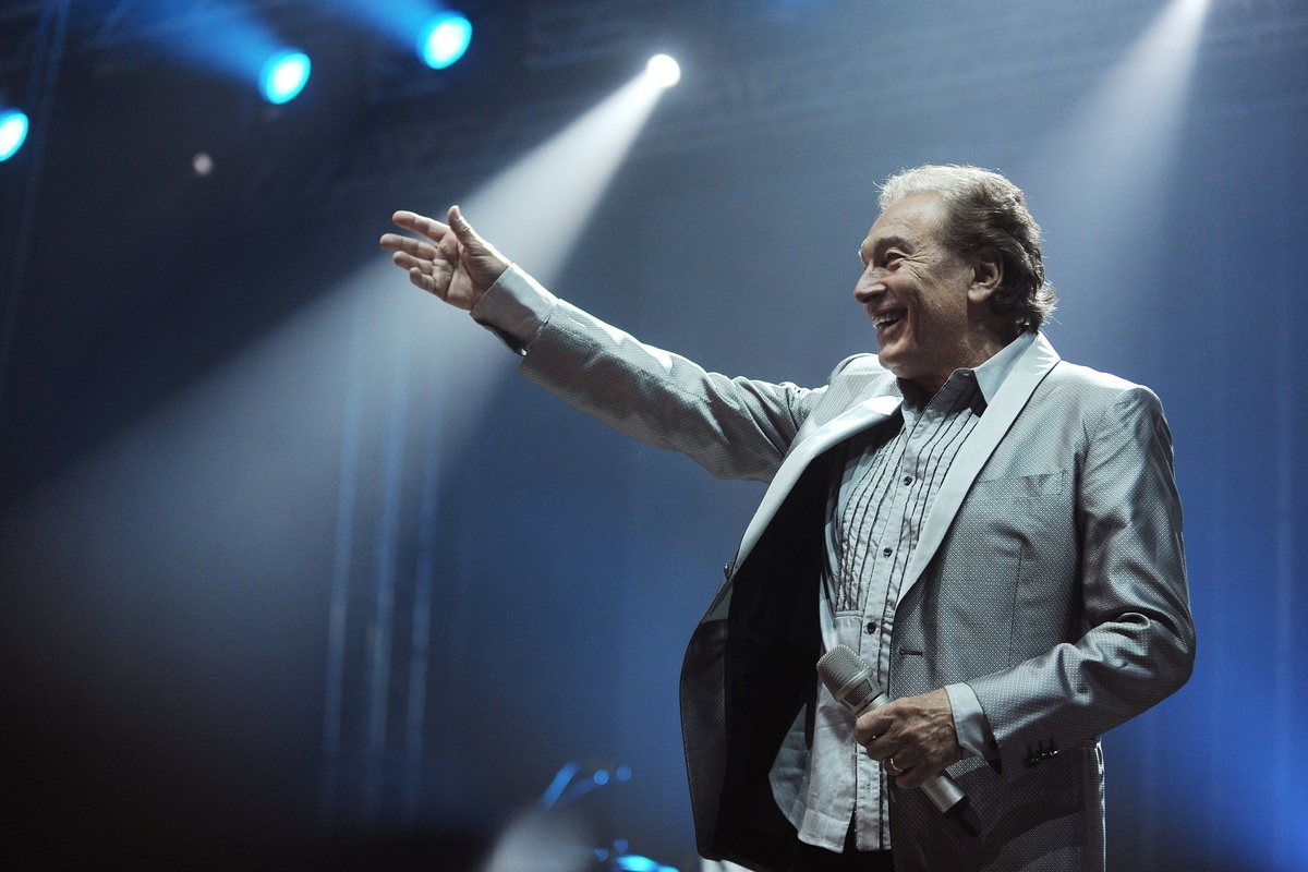 Víte, čím se vyučil Karel Gott? Víte, čím se vyučil Karel Gott?