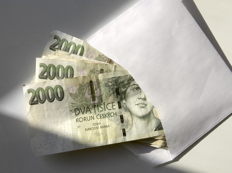 Syn si za měsíc zimní brigády vydělal stejně jako já v práci