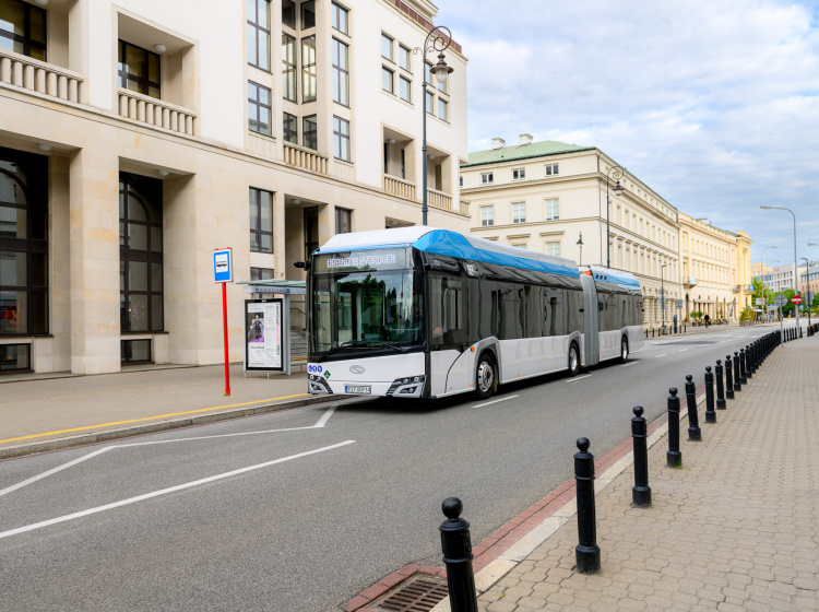 Vodíkový autobus Solaris Urbino 18