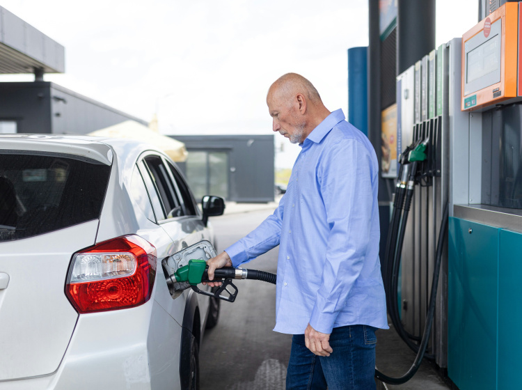 Zakázat spalovací motory možná není nejlepší nápad, říká šéfka sdružení německého automobilového průmyslu