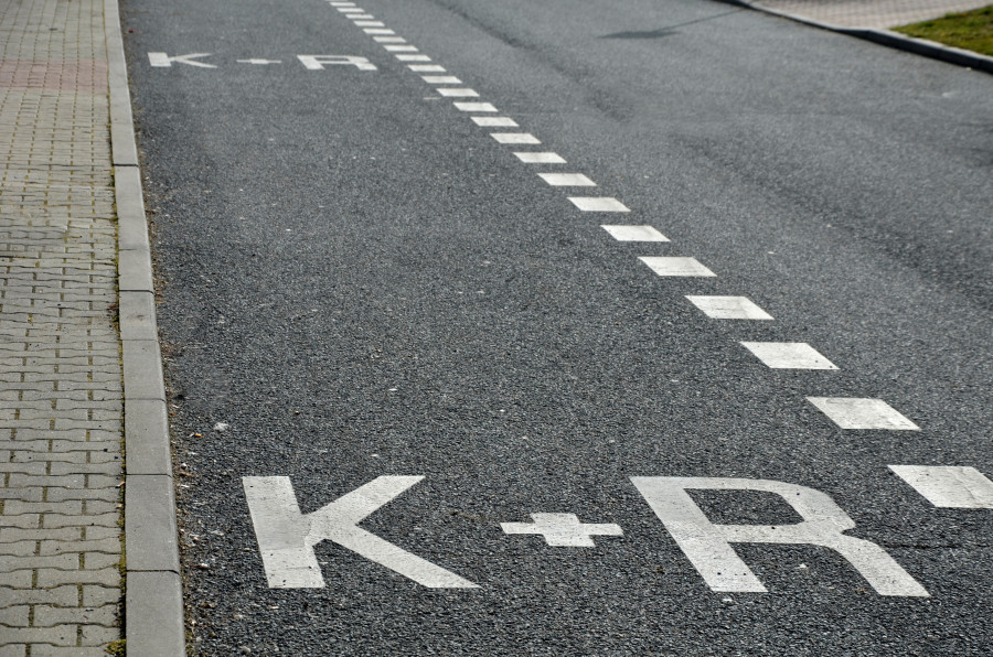 Smyslem K+R je umožnit bezpečné vysazení cestujících bez narušení provozu.