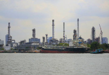 Uzavření Hormuzského průlivu spustilo globální energetickou krizi Uzavření Hormuzského průlivu spustilo globální energetickou krizi