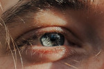 Může barva očí souviset s inteligencí?