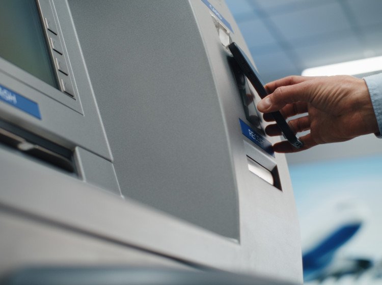 Prémiový účet v bance získáte i bez nesmyslných poplatků Prémiový účet v bance získáte i bez nesmyslných poplatků