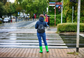 Teploty klesnou až o 20 stupňů a přijdou deště