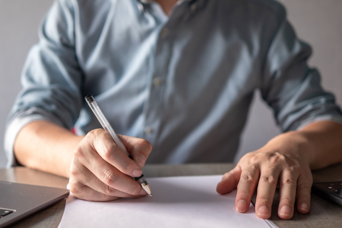 V pracovní smlouvě může být nižší částka, než bylo dohodnuto V pracovní smlouvě může být nižší částka, než bylo dohodnuto