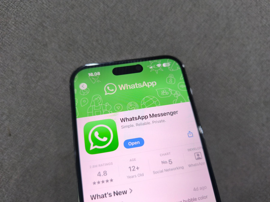 WhatsApp sice používá systém end-to-end šifrování, ale obavy vyvolává to, co se děje s metadaty.
