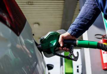 Ceny pohonných hmot se zvyšují každým dnem. 