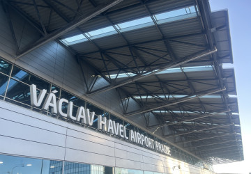 Mnoho aerolinek ruší lety kvůli nedostatku leteckého paliva