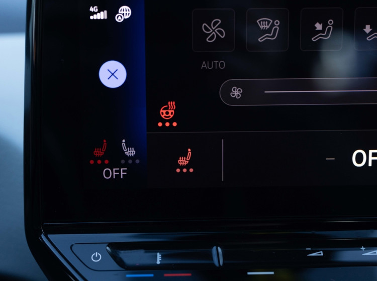 Vyhřívání volantu má i své negativní stránky. Vyhřívání volantu má i své negativní stránky.