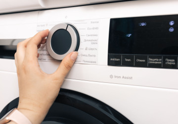 Toto tlačítko na pračce řada lidí ignoruje