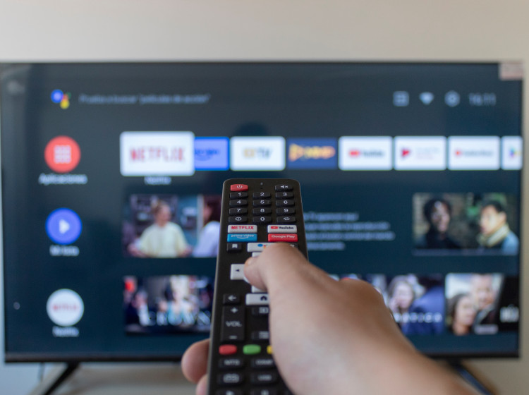 Připojení TV k internetu přináší spoustu výhod, ale důležité je chránit si soukromí.