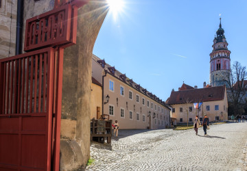 V jeden den vyskočí teploty až k 25 stupňům