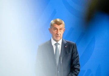 Andrej Babiš chce propustit 10 % úředníků.
