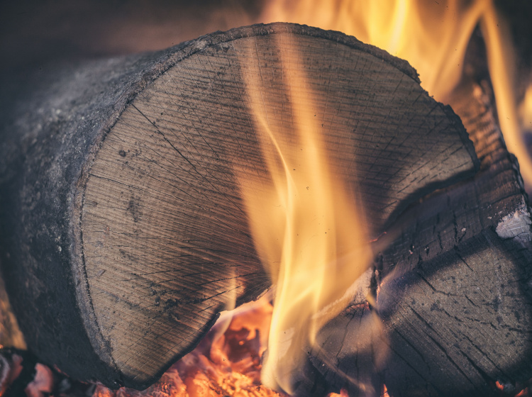 Spalování dřeva