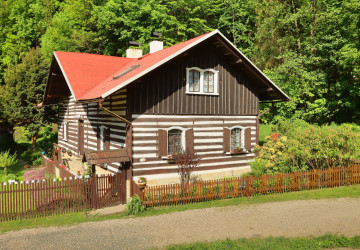 Chalupaření je českým fenoménem už po staletí.