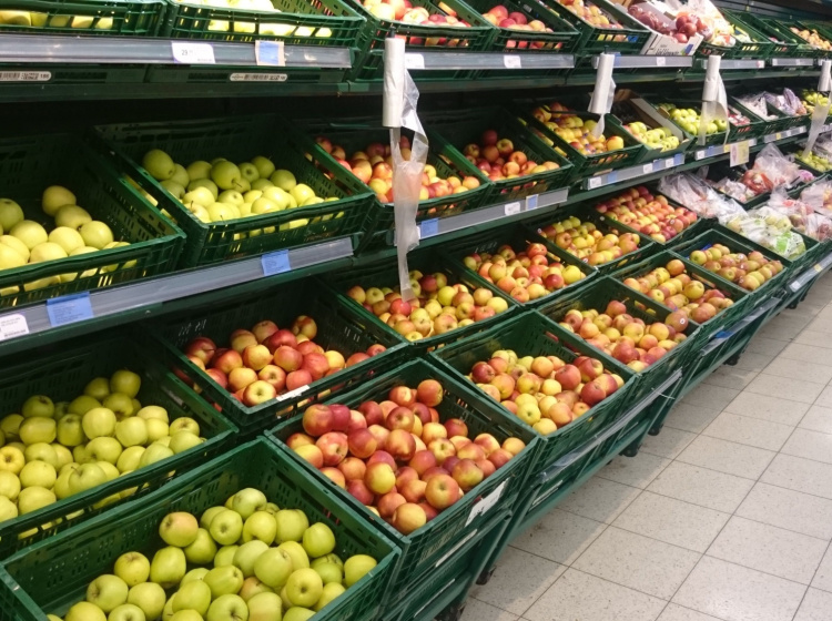 Supermarkety se snaží bránit plýtvání potravin