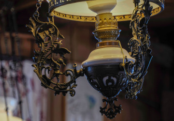 Starožitné lampy mohou mít velkou cenu. 