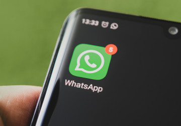 WhatsApp přestane fungovat na milionech telefonů. Češi by si měli okamžitě zkontrolovat nastavení