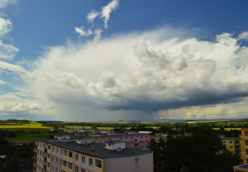 Meteorologové očekávají, že teploty mohou během několika hodin klesnout až o 15 stupňů.
