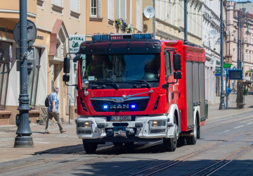 Seniorka na Slovensku podpálila dům a připravila celkem 6 lidí o střechu nad hlavou a veškerý majetek. Seniorka na Slovensku podpálila dům a připravila celkem 6 lidí o střechu nad hlavou a veškerý majetek.
