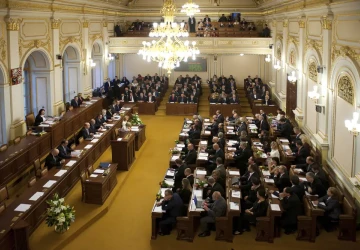 Vláda hovořila o zvyšování daní. 
