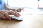 Zaměstnavatelé budou muset v některých případech přidat podhodnoceným pracovníkům. Zaměstnavatelé budou muset v některých případech přidat podhodnoceným pracovníkům.