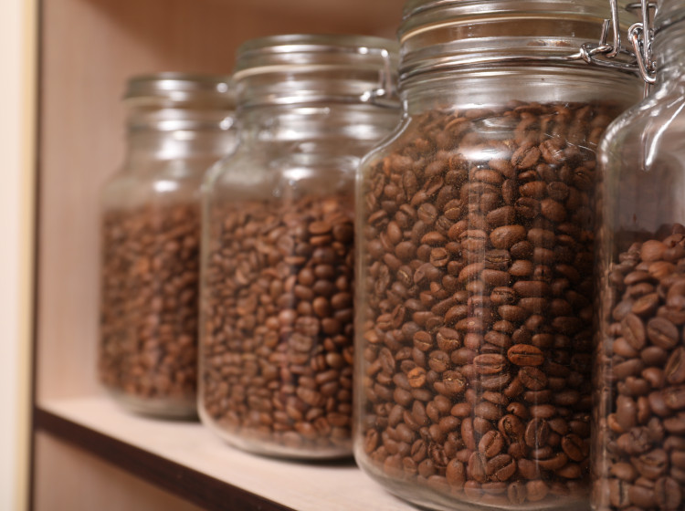 Češi špatně skladují kávu. Přichází tak o chuť i aroma během pár dnů