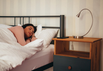  Dejte tuto věc na noční stolek a partner vás přestane štvát