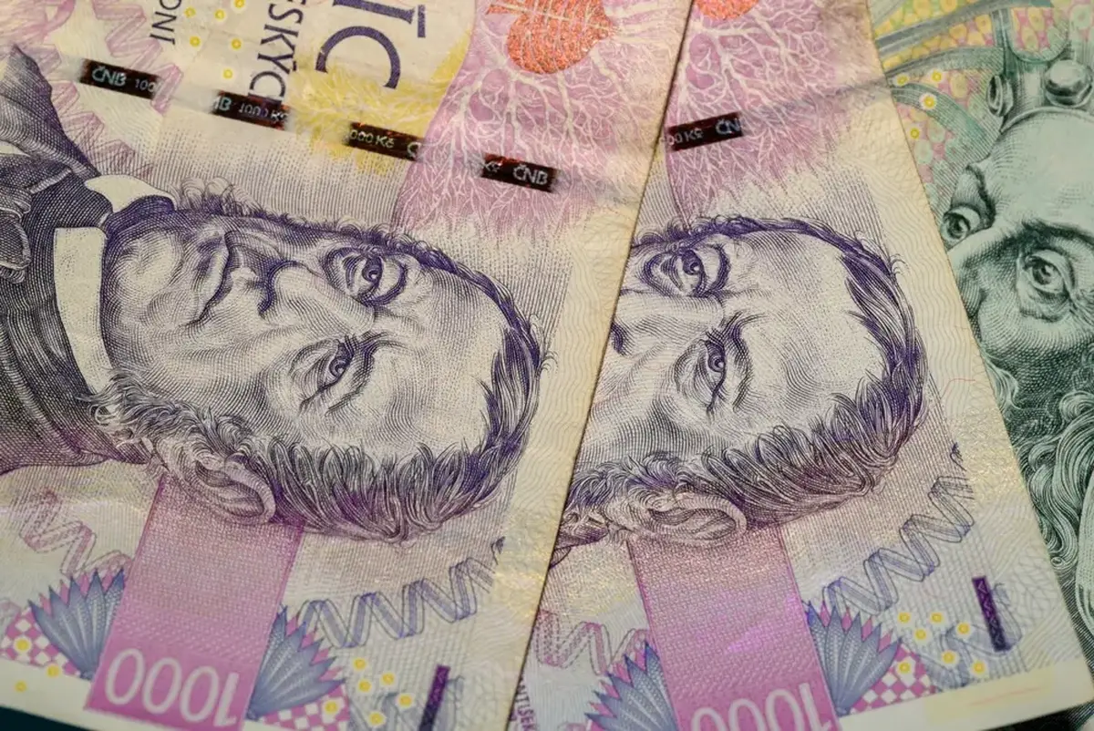 Stát plánuje přidat peníze několika skupinám zaměstnanců. 