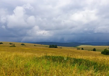 Do ČR dorazí silné bouřky. Do ČR dorazí silné bouřky.
