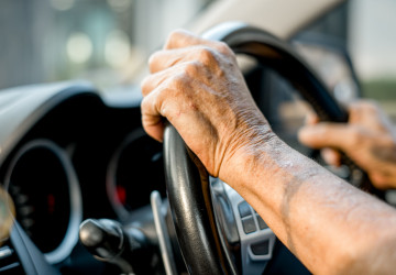 Nový rok přinese zásadní změnu pro řidiče-seniory. Nový rok přinese zásadní změnu pro řidiče-seniory.