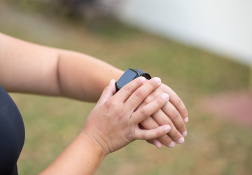 Jsou přesnější chytré hodinky, náramky nebo prsteny? Jsou přesnější chytré hodinky, náramky nebo prsteny?