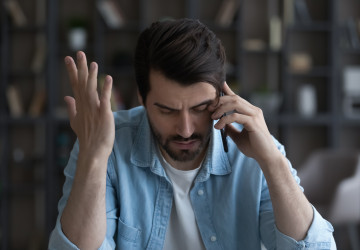 Podvodníci dnes umí sehrát přesvědčivou roli i přes telefon.