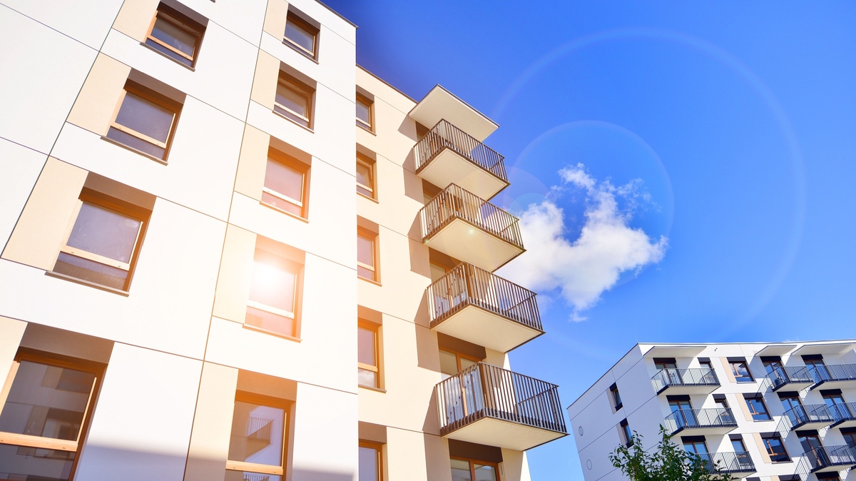 Na trh míří spousta nových nemovitostí