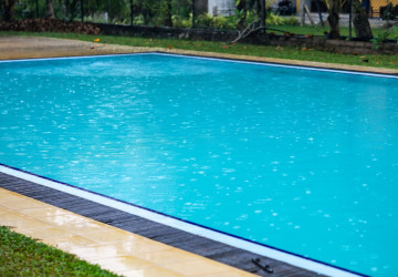 Meteorologové mají pro školáky špatnou zprávu, na koupání to nevypadá