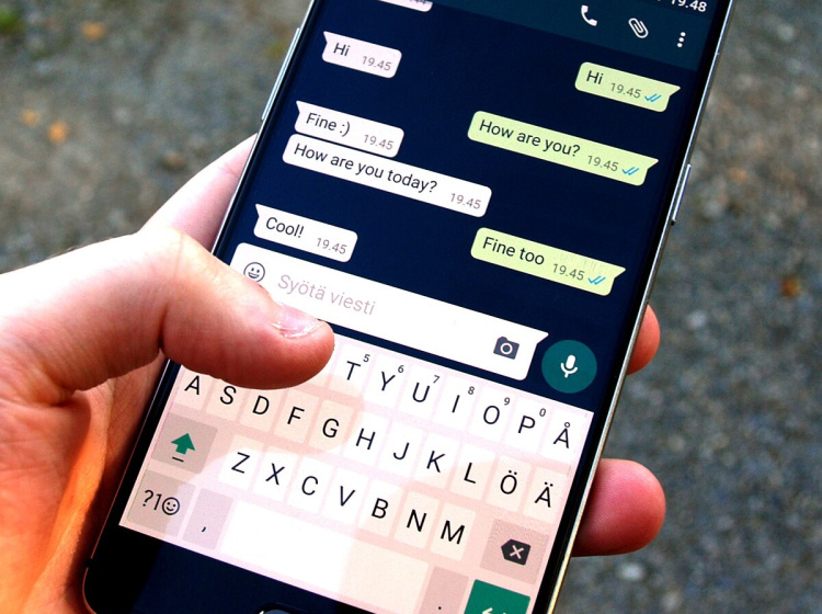 Přes WhatsApp se šíří nový podvod.