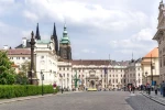 Na Pražském hradě nabízejí práci za 70 tisíc měsíčně
