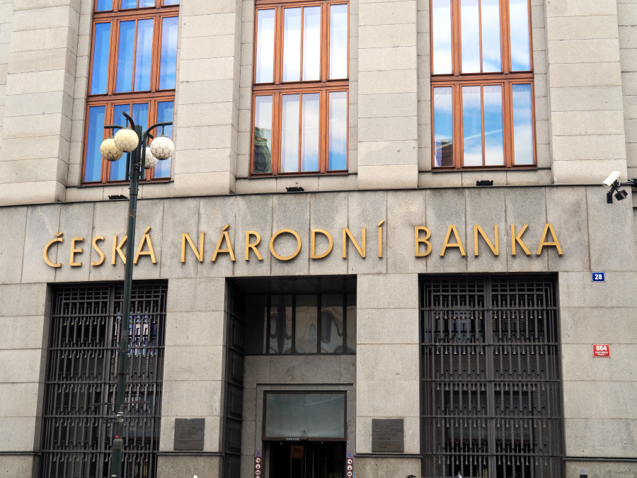 Banky, investiční fondy i úřady opakovaně zdůrazňují, že nikdy nevolají kvůli heslům či osobním údajům.