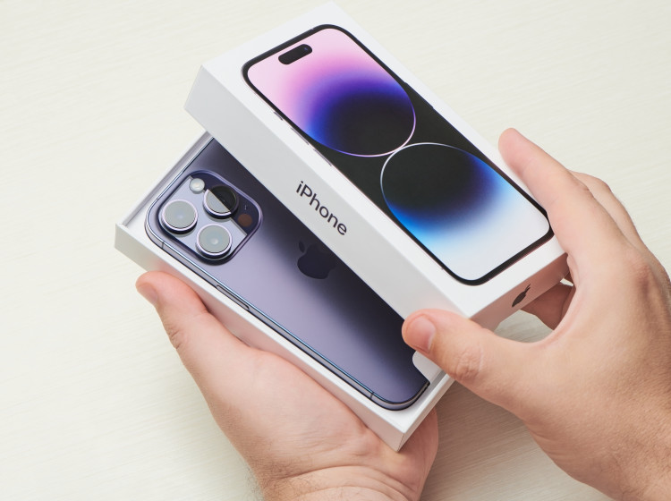 Použitý iPhone může vypadat jako nový. Klíčové ale je, co se skrývá uvnitř, prověřit stav a původ je nutnost.
