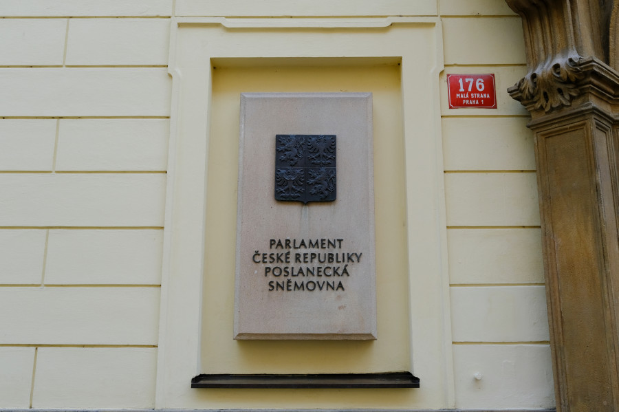 Zákoník práce kromě lhůt jasně stanovuje i povinnost zaměstnavatele vydat písemný výplatní lístek.