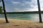 Jezero se nachází poblíž Prahy.