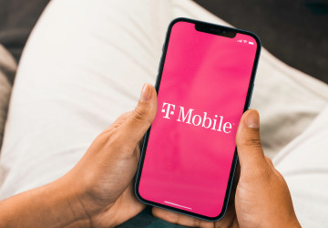T-Mobile přistoupil k příplatkům za roaming.
