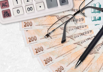 Kolik peněz investovat ve 30 a 45 letech Kolik peněz investovat ve 30 a 45 letech