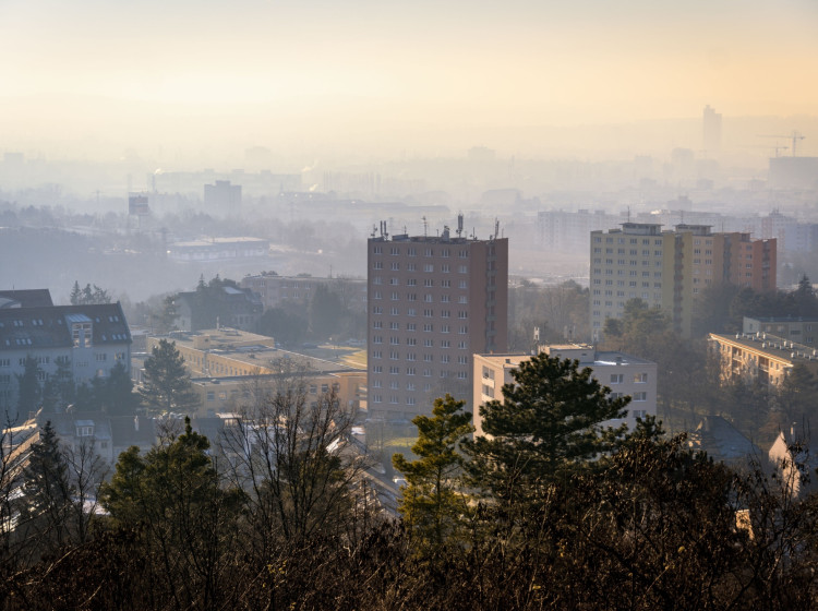 Česko se dusí v mlze