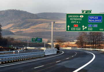 Vodorovné značení pomáhá udržet plynulost a bezpečnost provozu.
