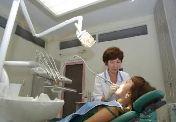 Za čísly o platech zubařů se skrývá mnohem pestřejší realita