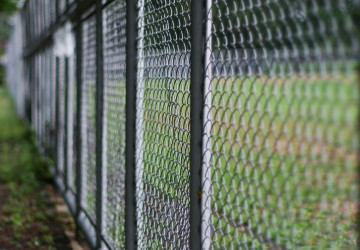 Klasické pletivové ploty jsou na ústupu